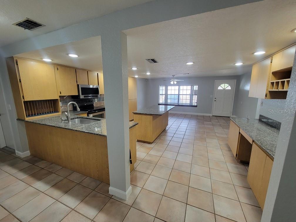 11633 Fox Run Property Photo 9
