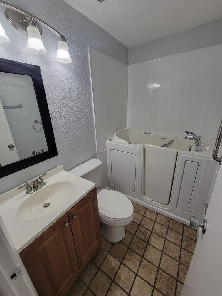 11633 Fox Run Property Photo 24