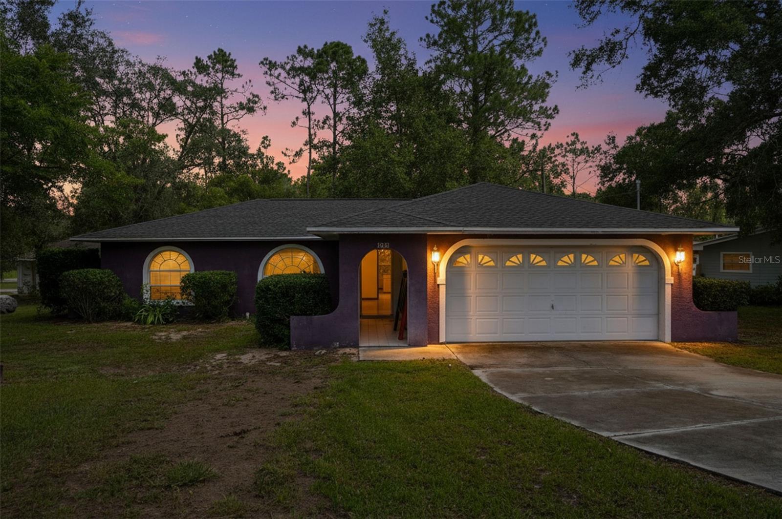 1325 W Sorrento Dr Property Photo 3