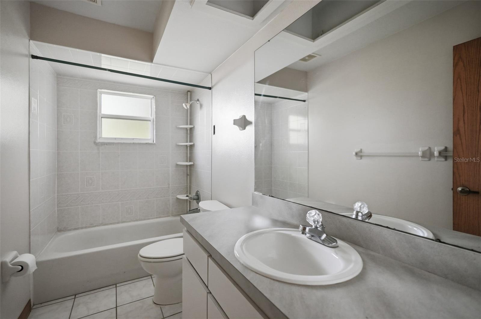 1325 W Sorrento Dr Property Photo 20