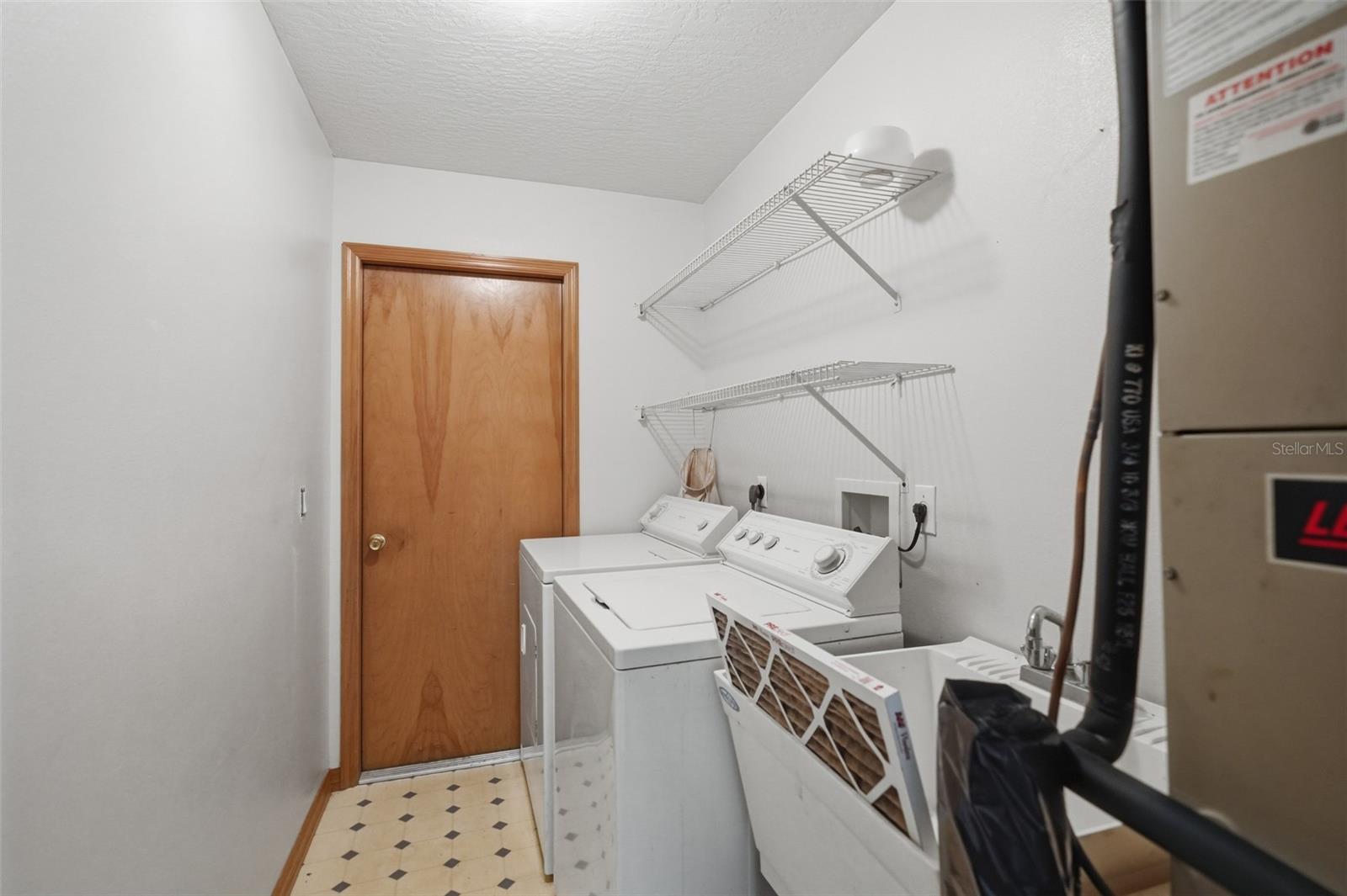 1325 W Sorrento Dr Property Photo 25