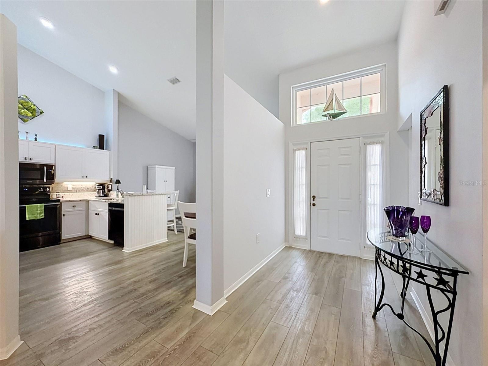 7518 Mediterranean Ct Property Photo 6