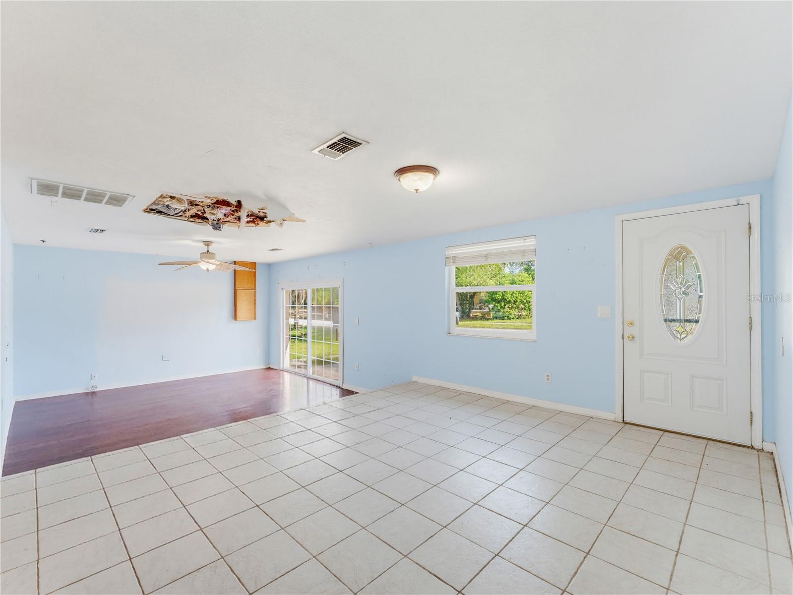 1116 E Oakwood St Property Photo 12