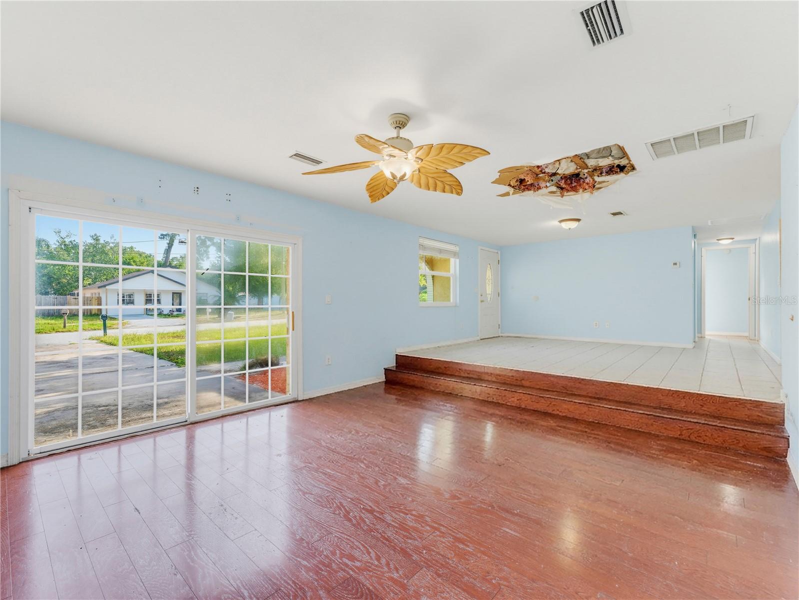 1116 E Oakwood St Property Photo 16