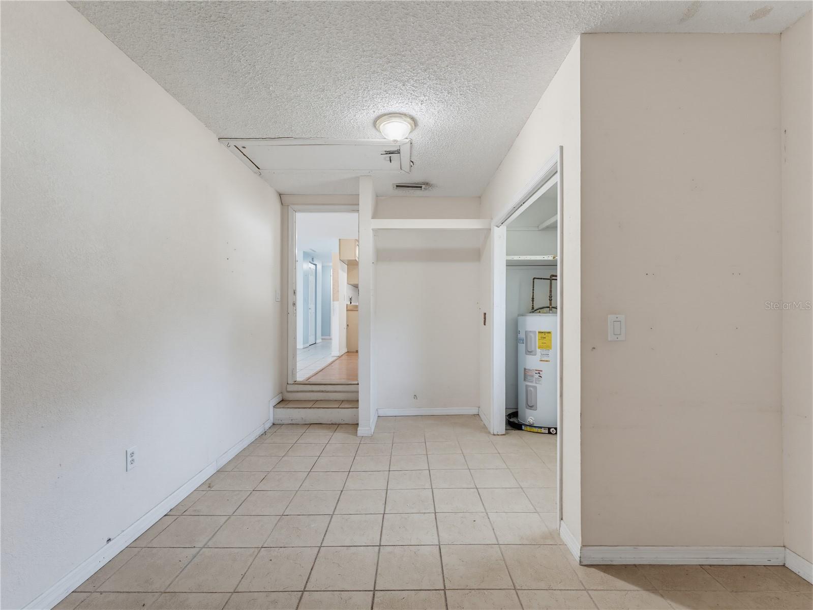 1116 E Oakwood St Property Photo 29
