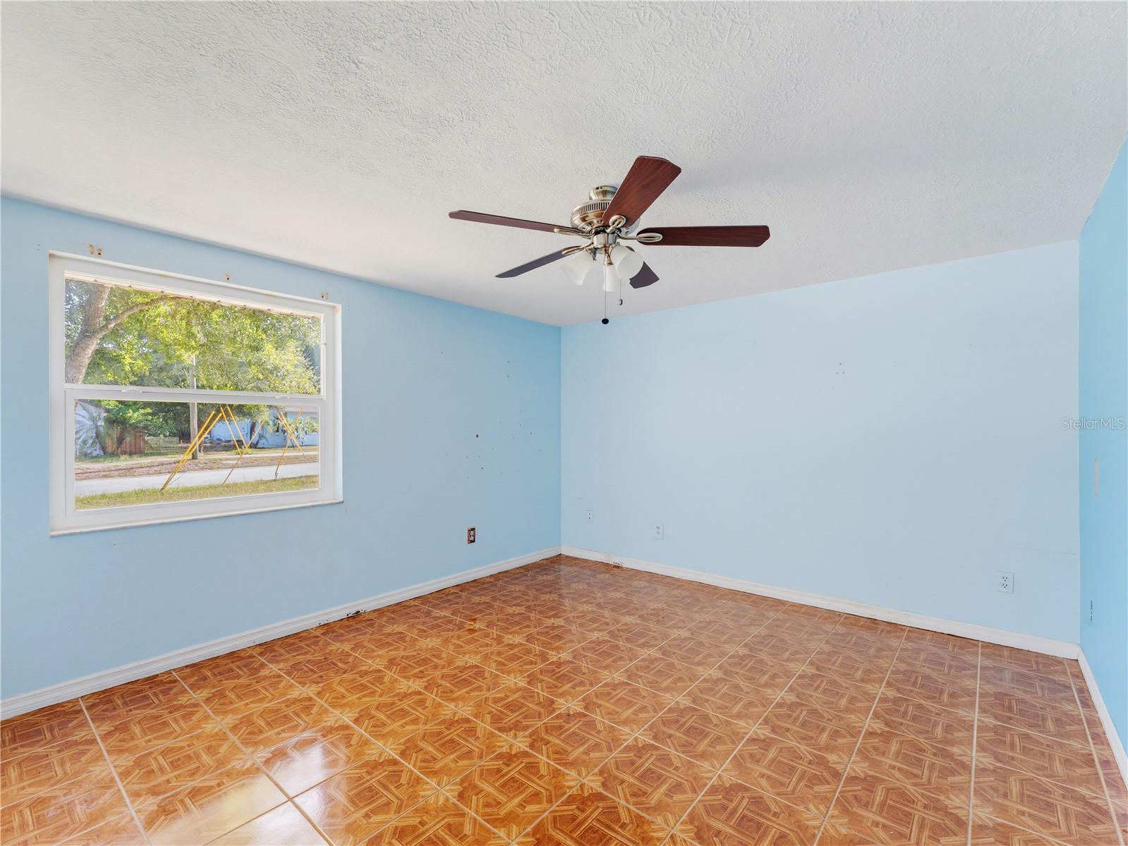1116 E Oakwood St Property Photo 47
