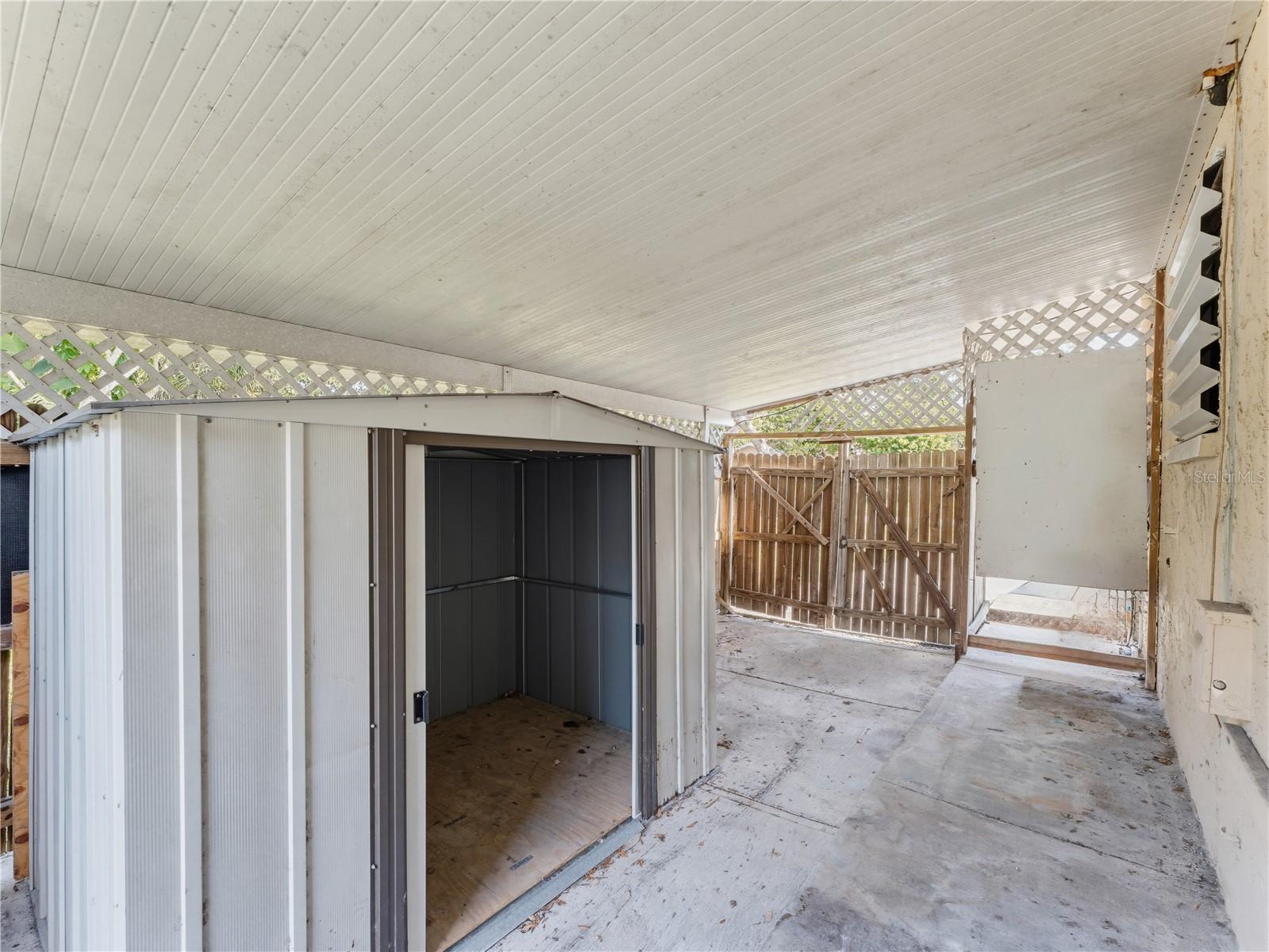 1116 E Oakwood St Property Photo 56