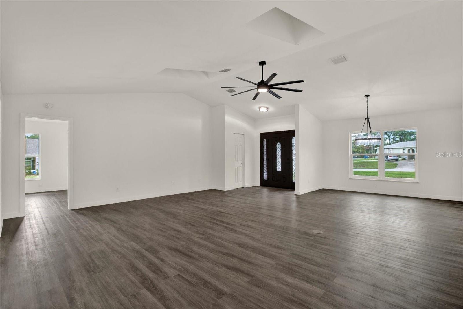 12186 Lamont Dr Property Photo 10