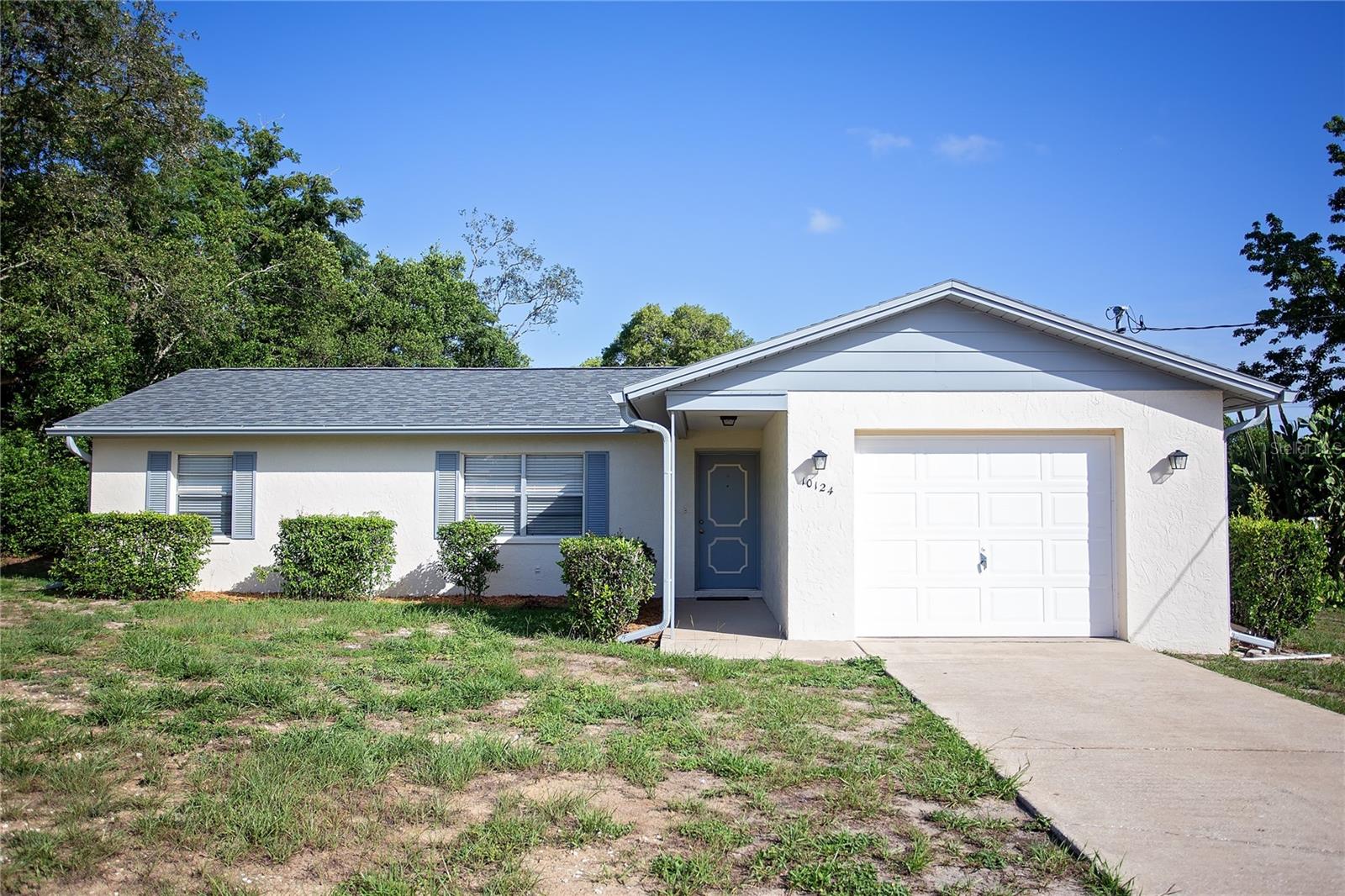 10124 CARRIN RD Property Photo 1