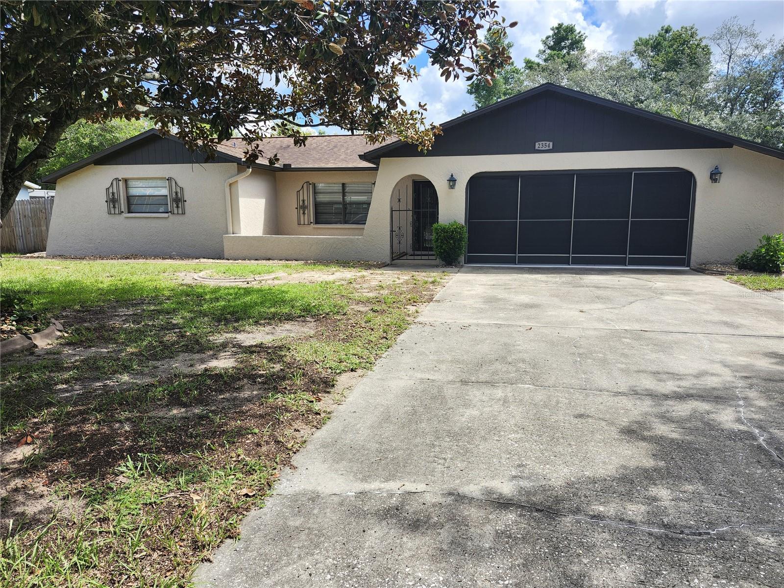 2354 DELTONA BLVD Property Photo 1