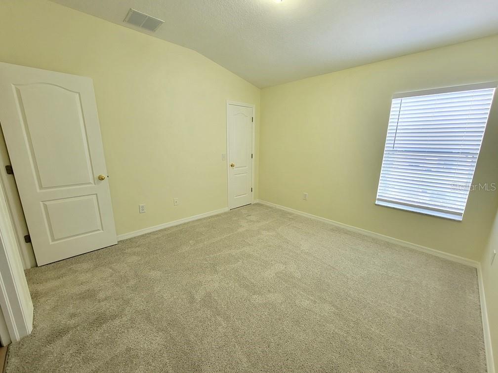 16414 Swan View Cir #16414 Property Photo 11