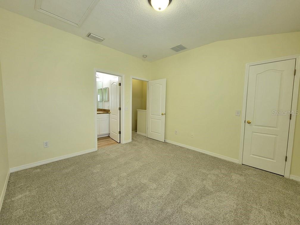 16414 Swan View Cir #16414 Property Photo 12