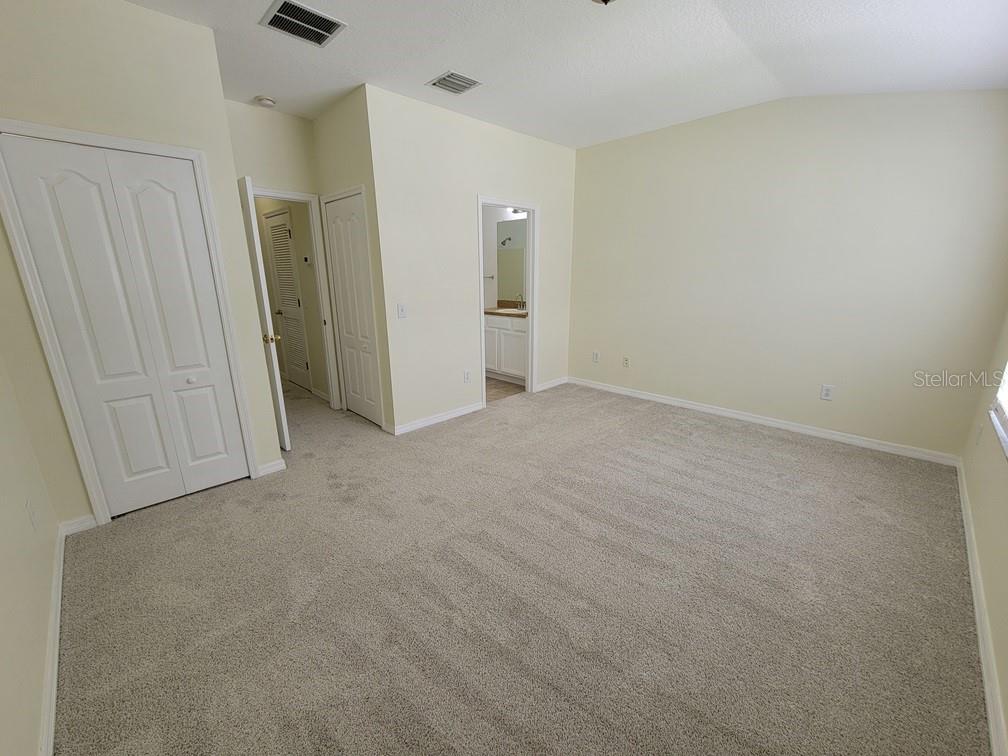 16414 Swan View Cir #16414 Property Photo 16