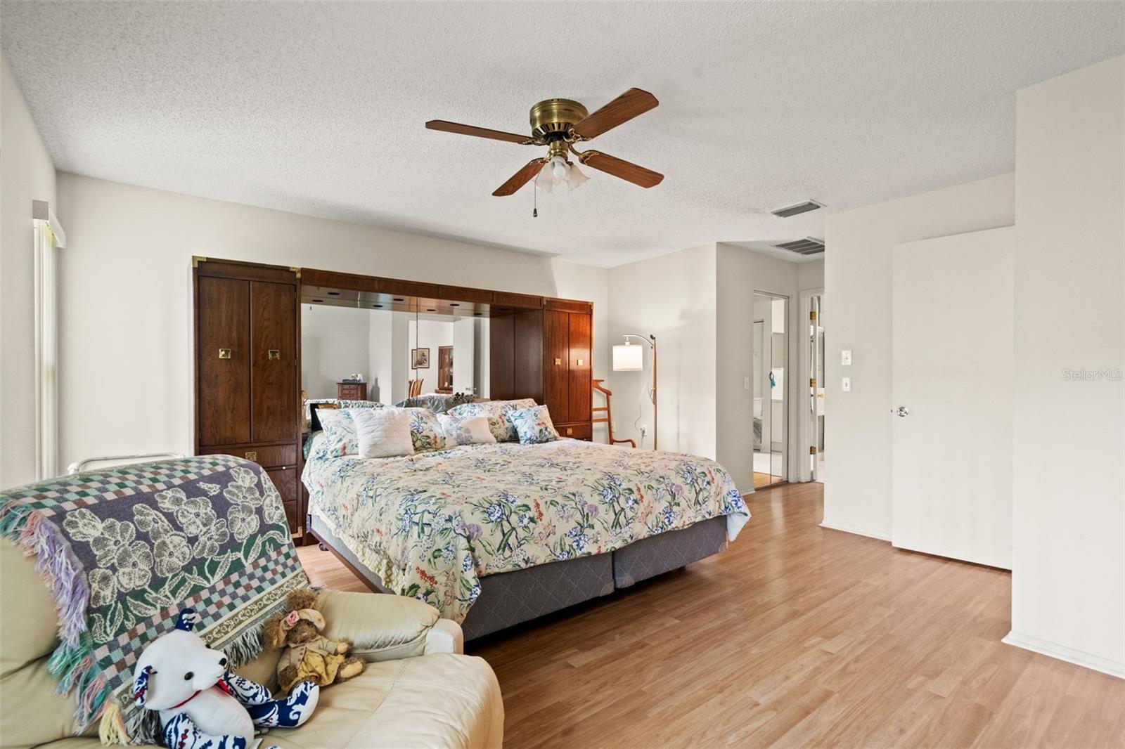 7392 Meadow Brook Ln Property Photo 25