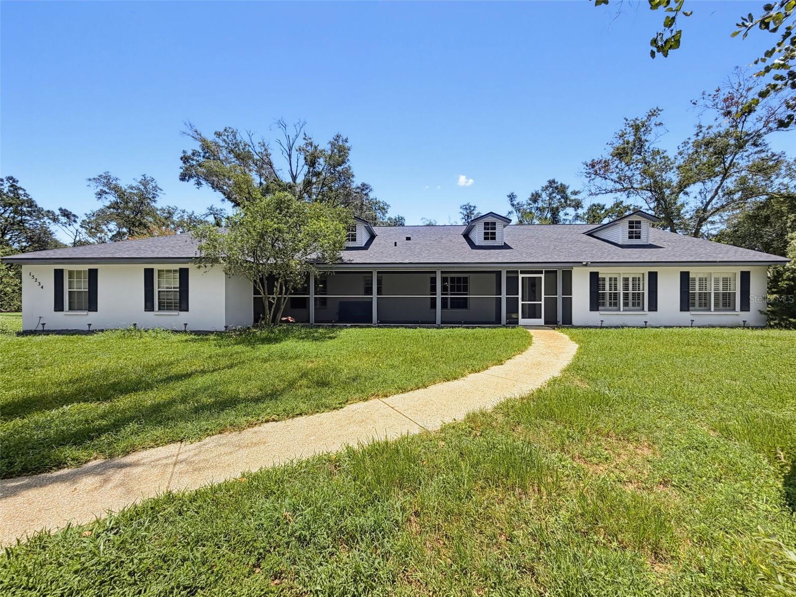 15234 Scanio Property Photo 1
