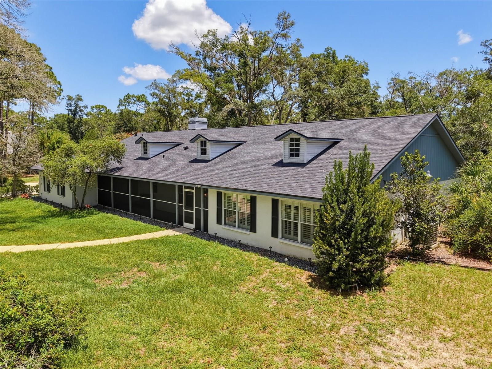15234 Scanio Property Photo 2