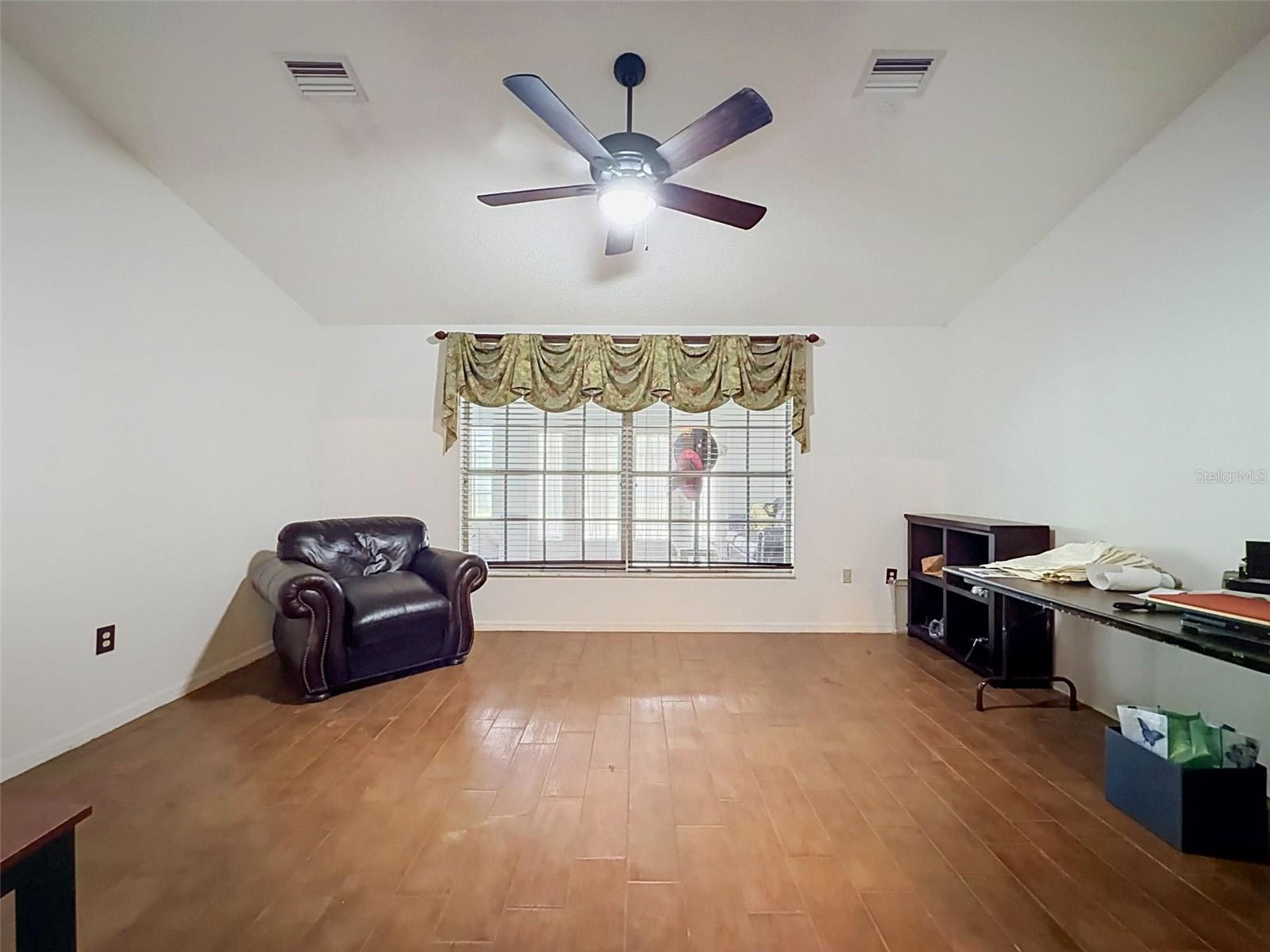 15234 Scanio Property Photo 20