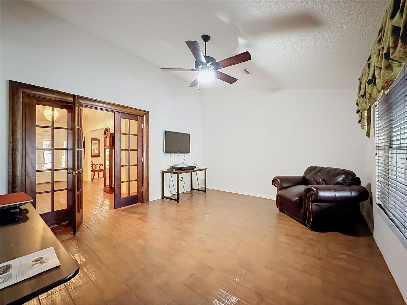 15234 Scanio Property Photo 22