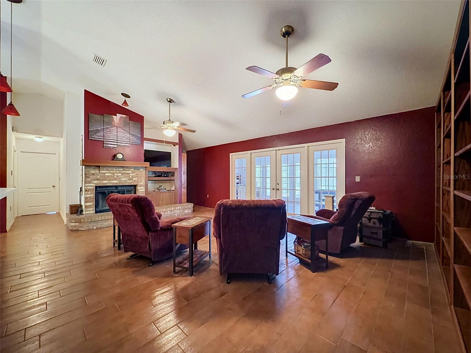 15234 Scanio Property Photo 23