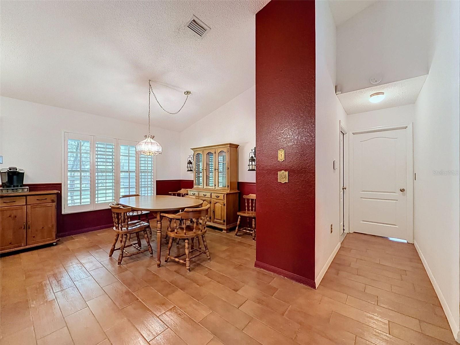 15234 Scanio Property Photo 27