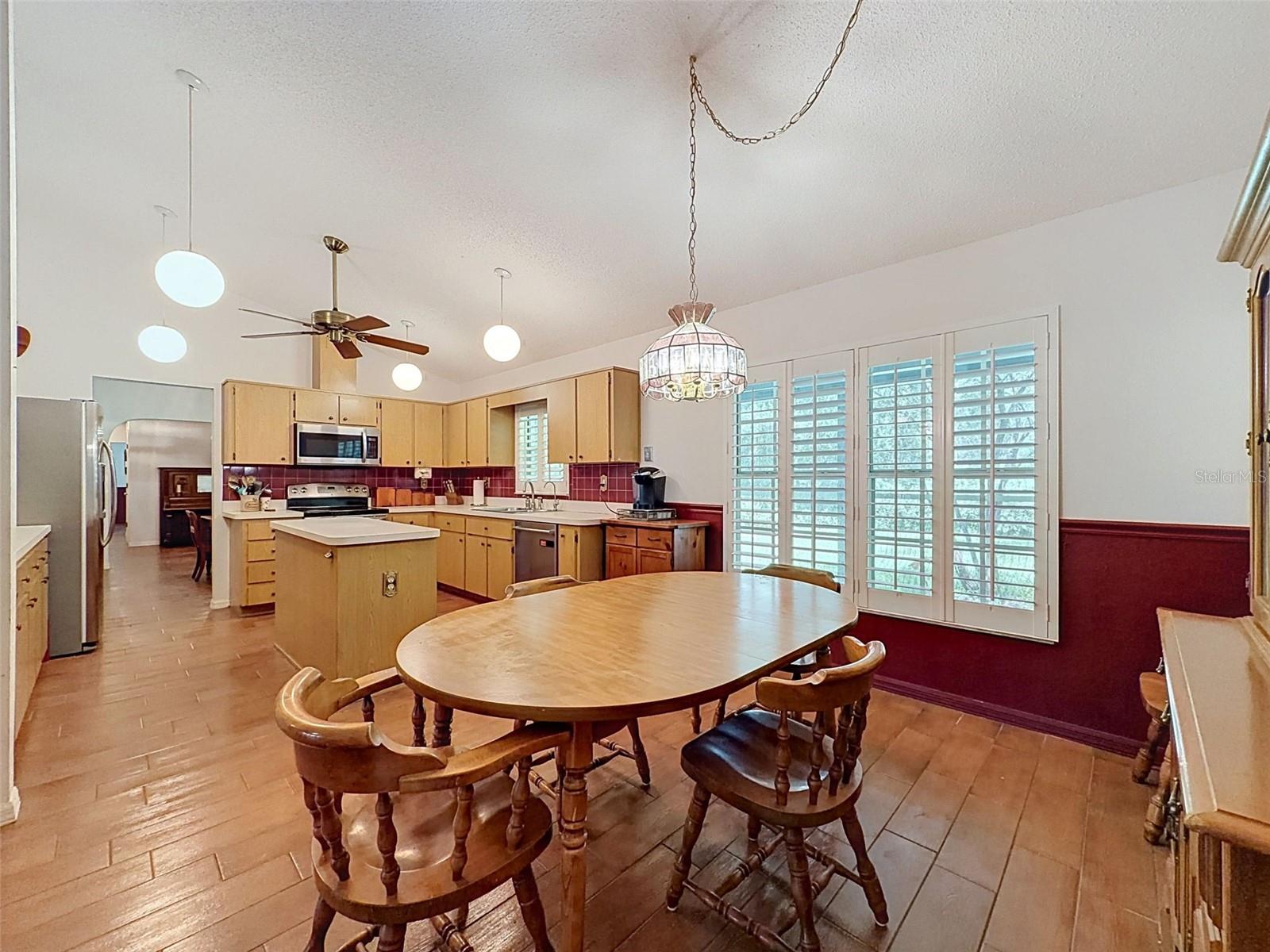 15234 Scanio Property Photo 29