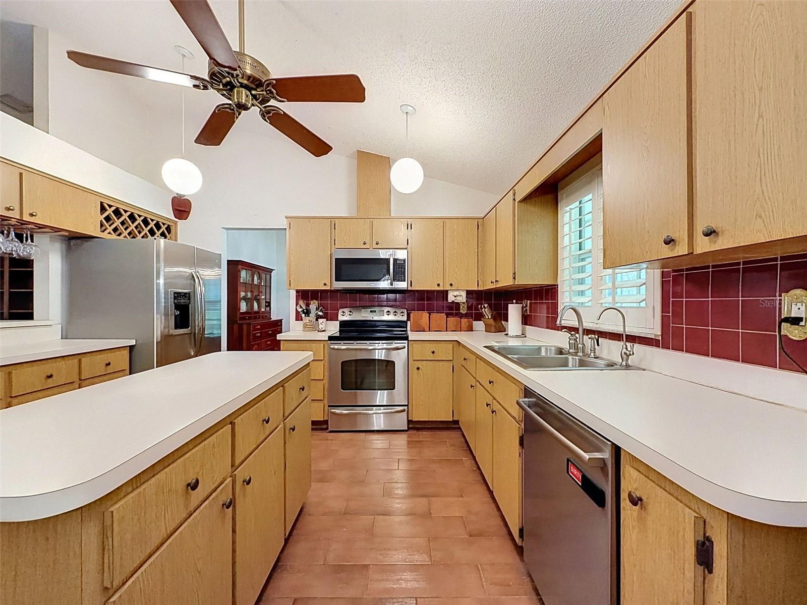 15234 Scanio Property Photo 32