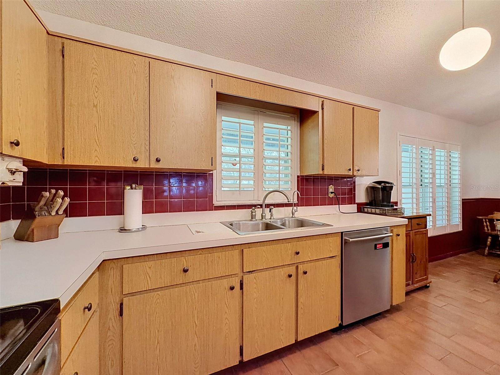 15234 Scanio Property Photo 34