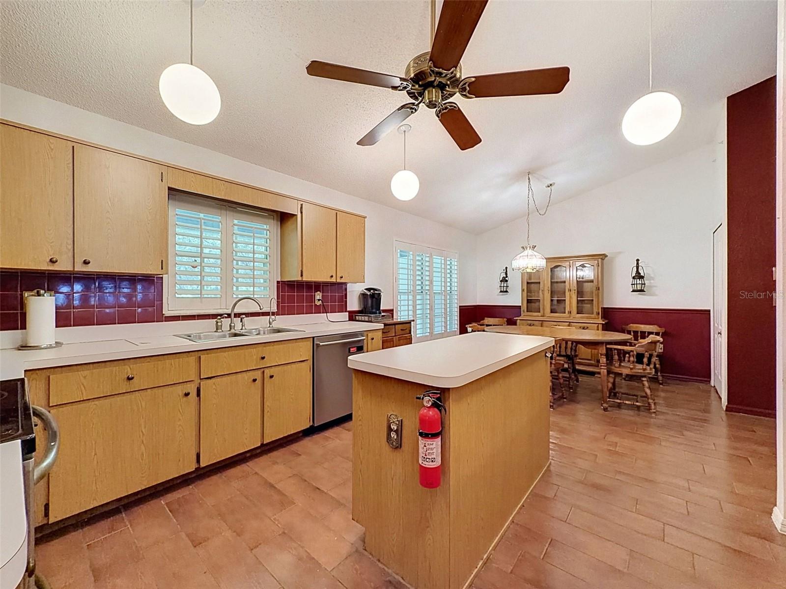 15234 Scanio Property Photo 35