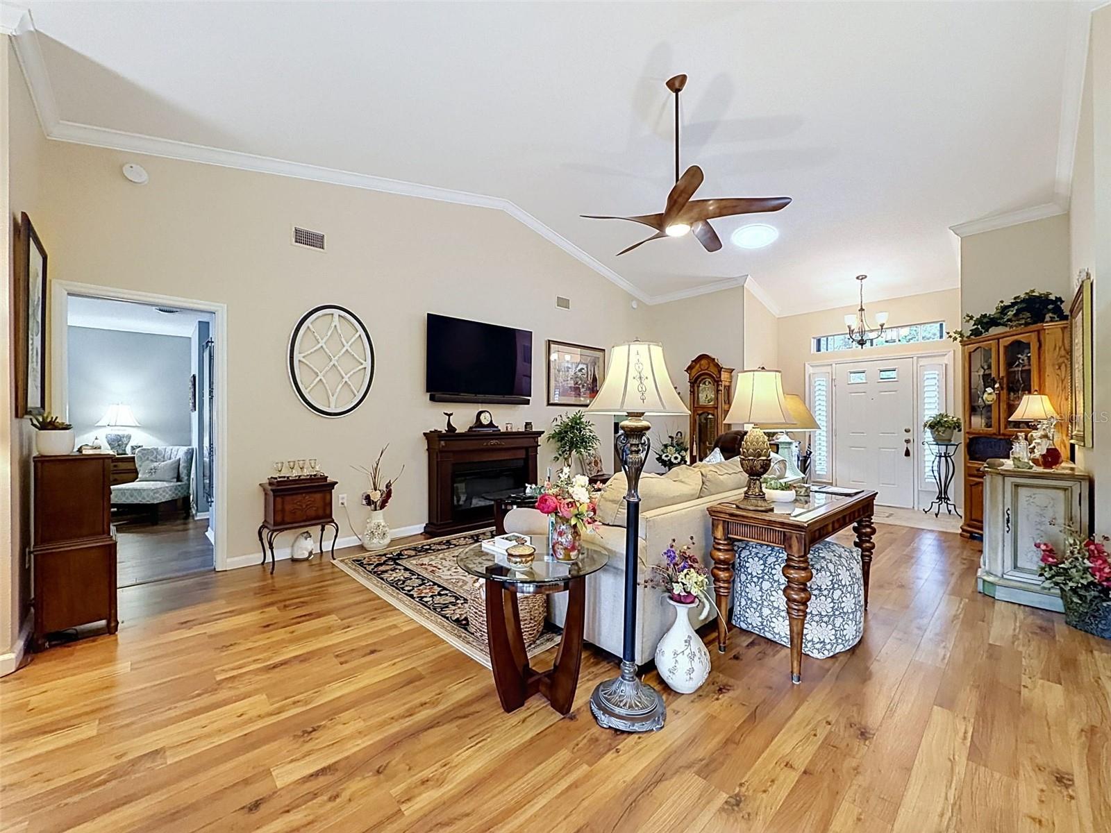 18412 Bent Pine Dr Property Photo 7