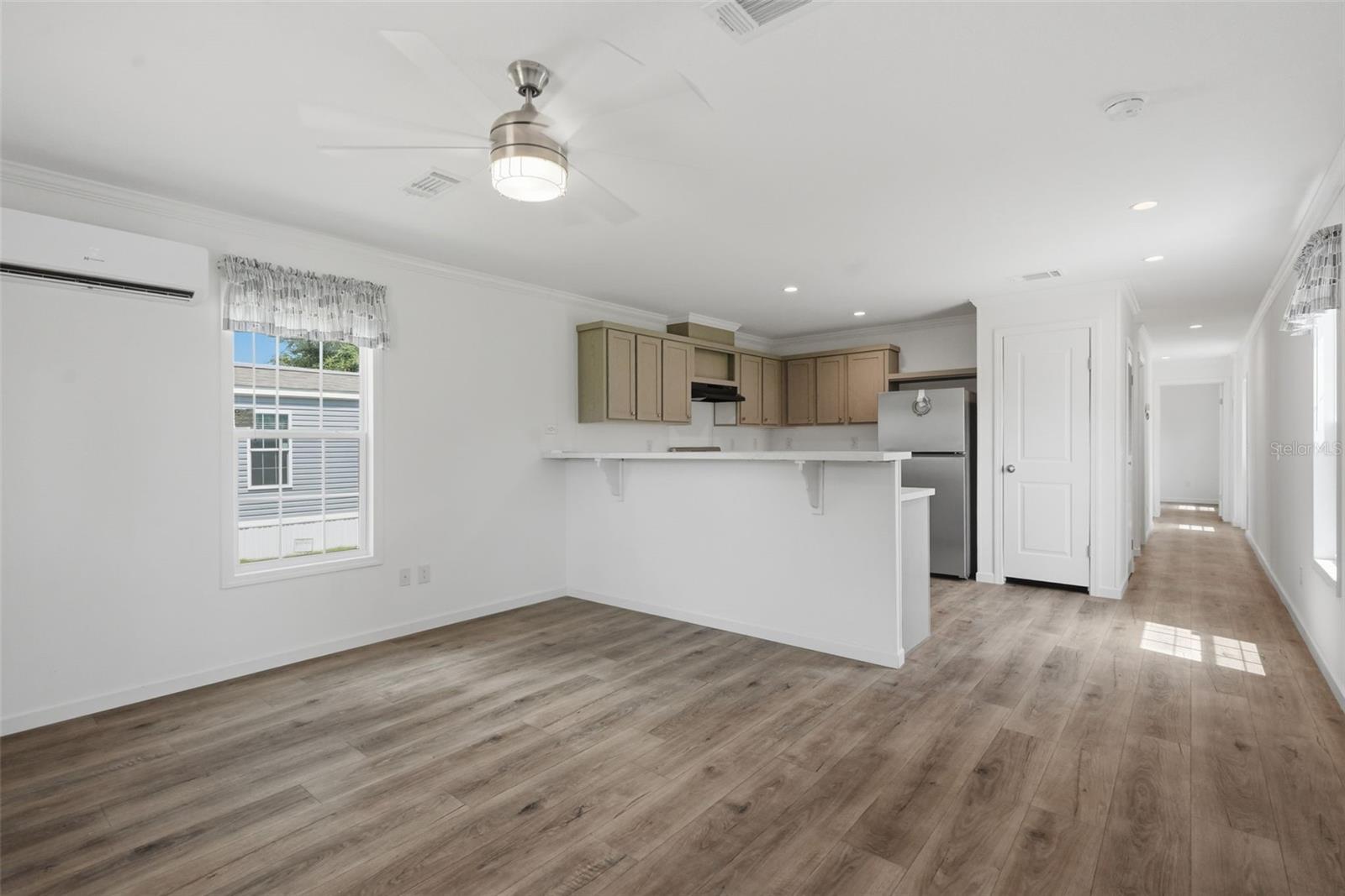 4251 E Hawaii Ln Property Photo 4
