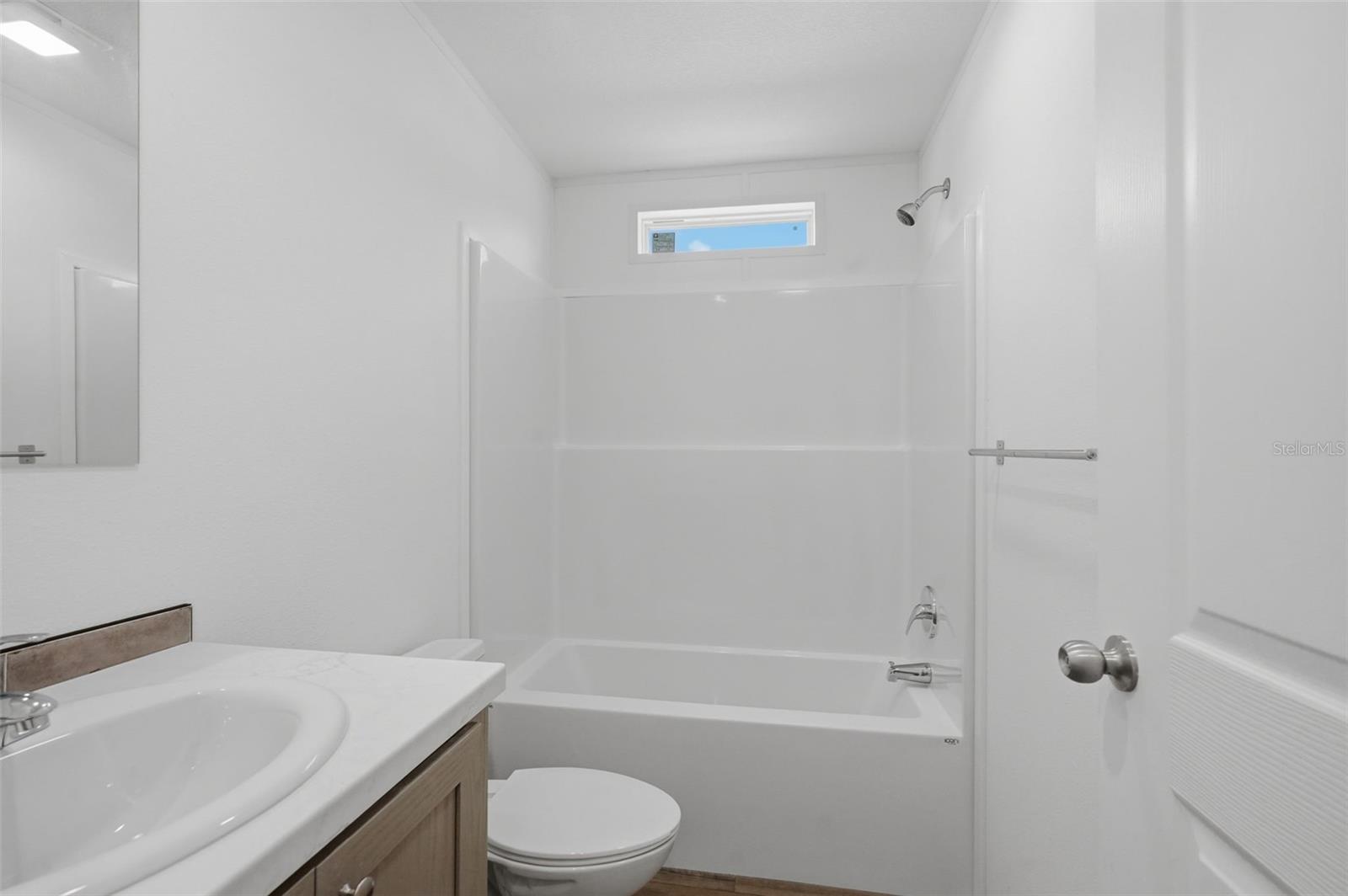 4251 E Hawaii Ln Property Photo 9