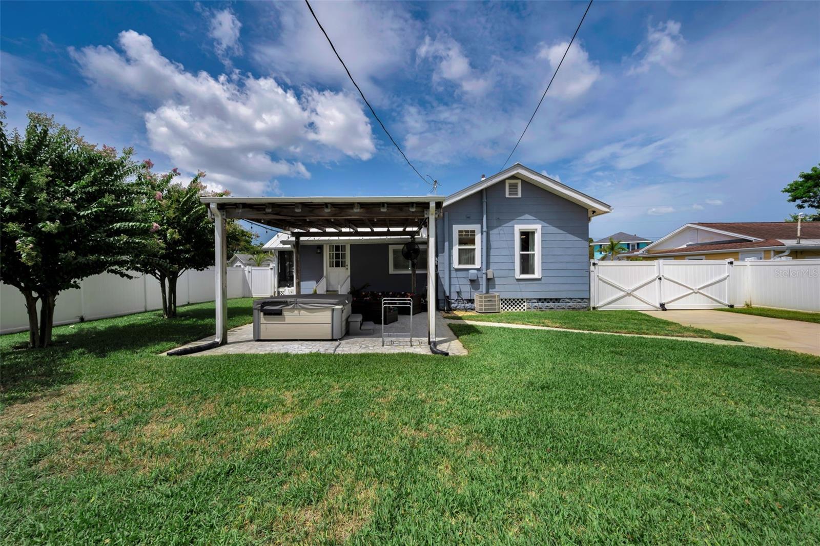 3421 Iris St N Property Photo 46