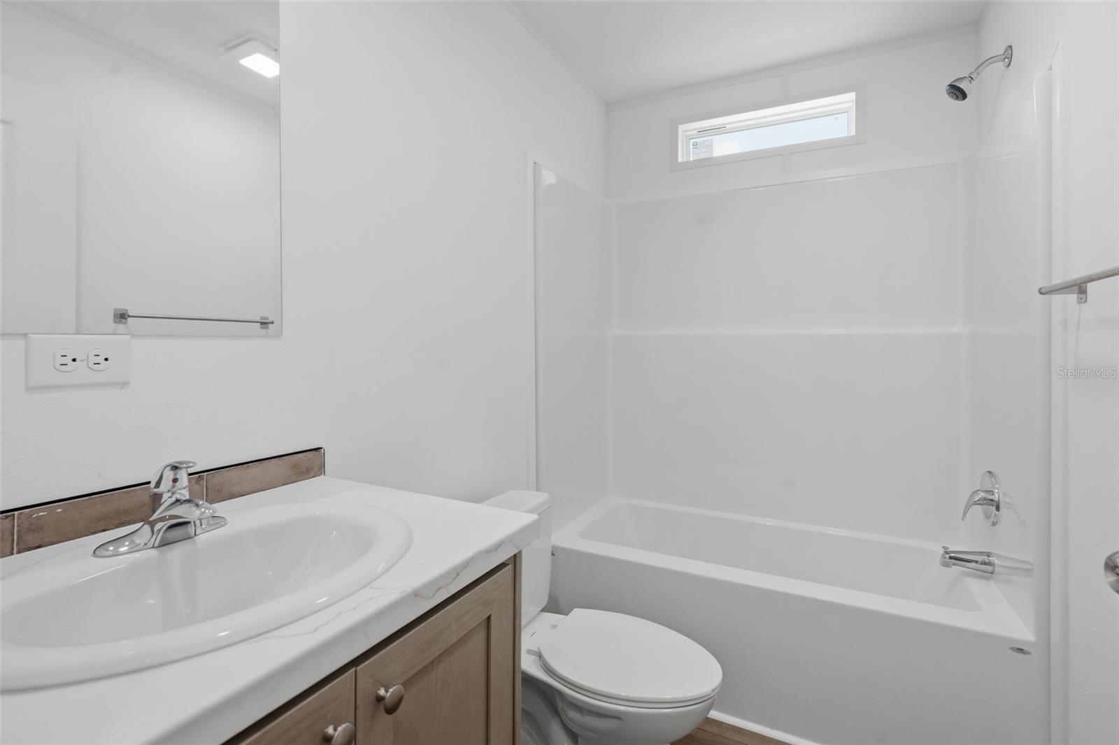 4241 E Hawaii Ln Property Photo 9