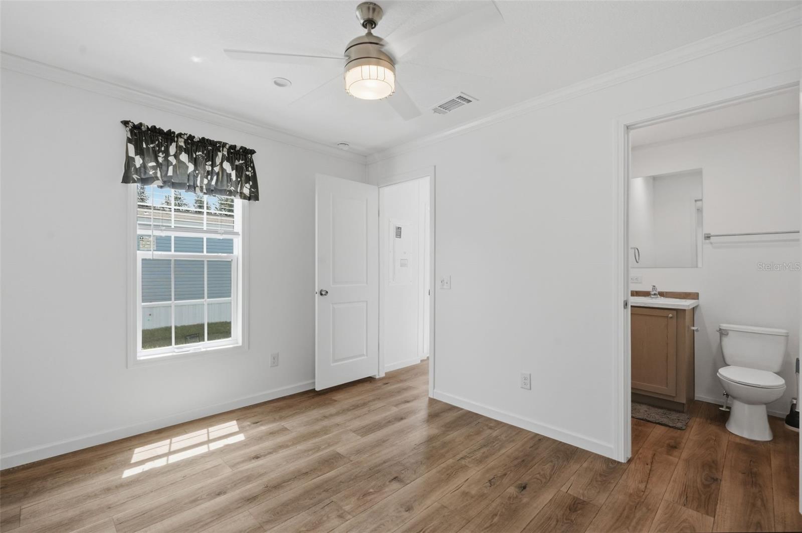 4241 E Hawaii Ln Property Photo 11