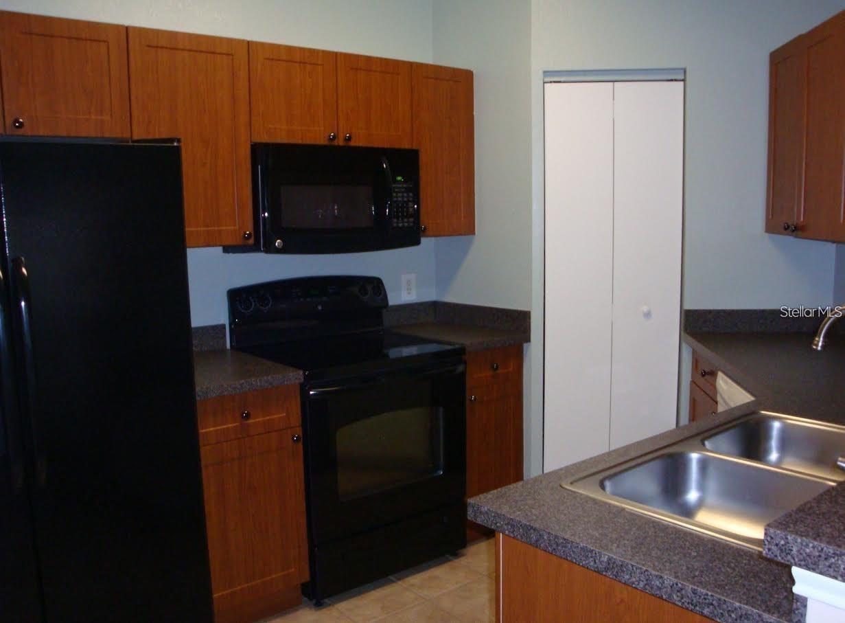 2209 Portofino Pl #2516 Property Photo 10