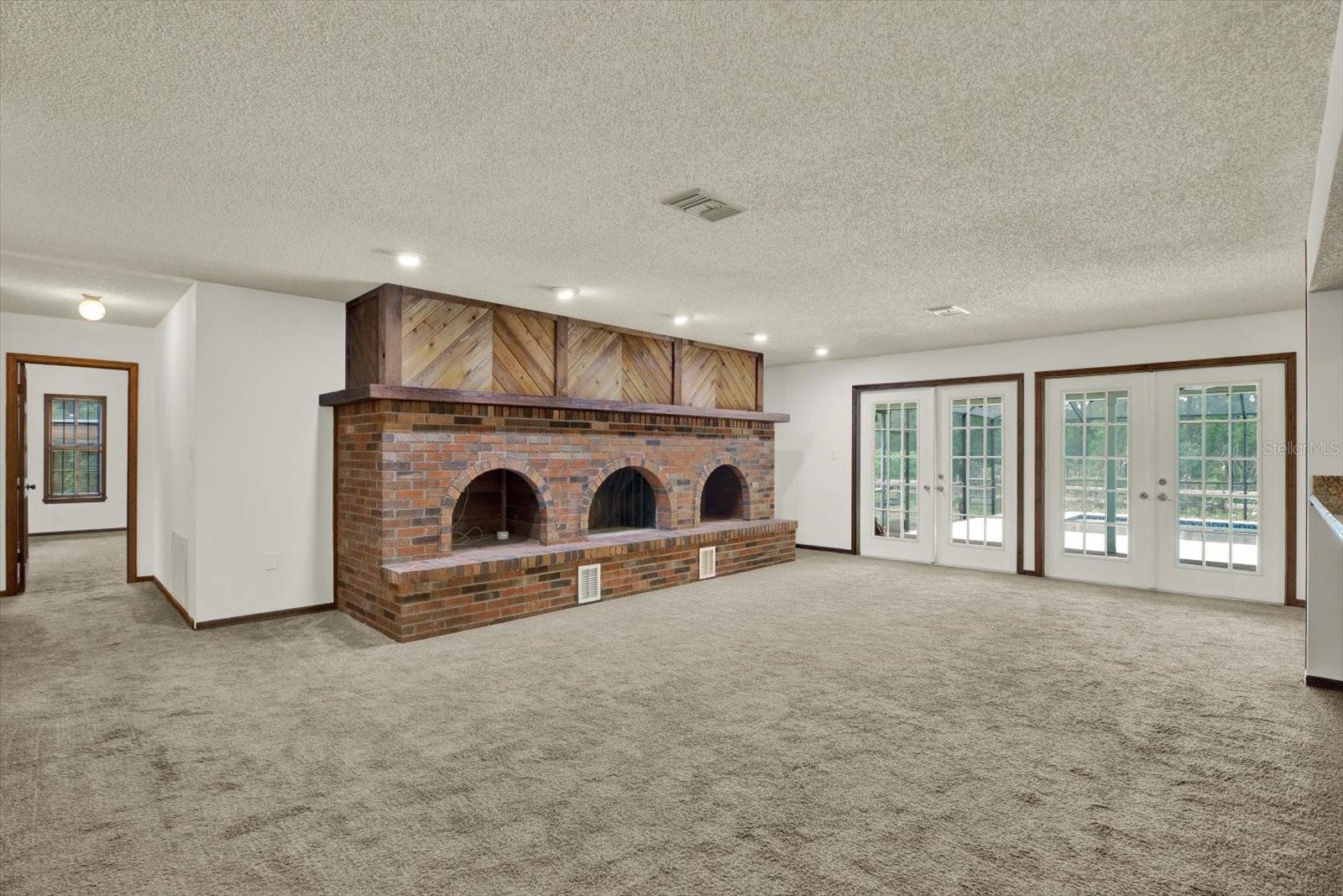 11251 Salina St Property Photo 13