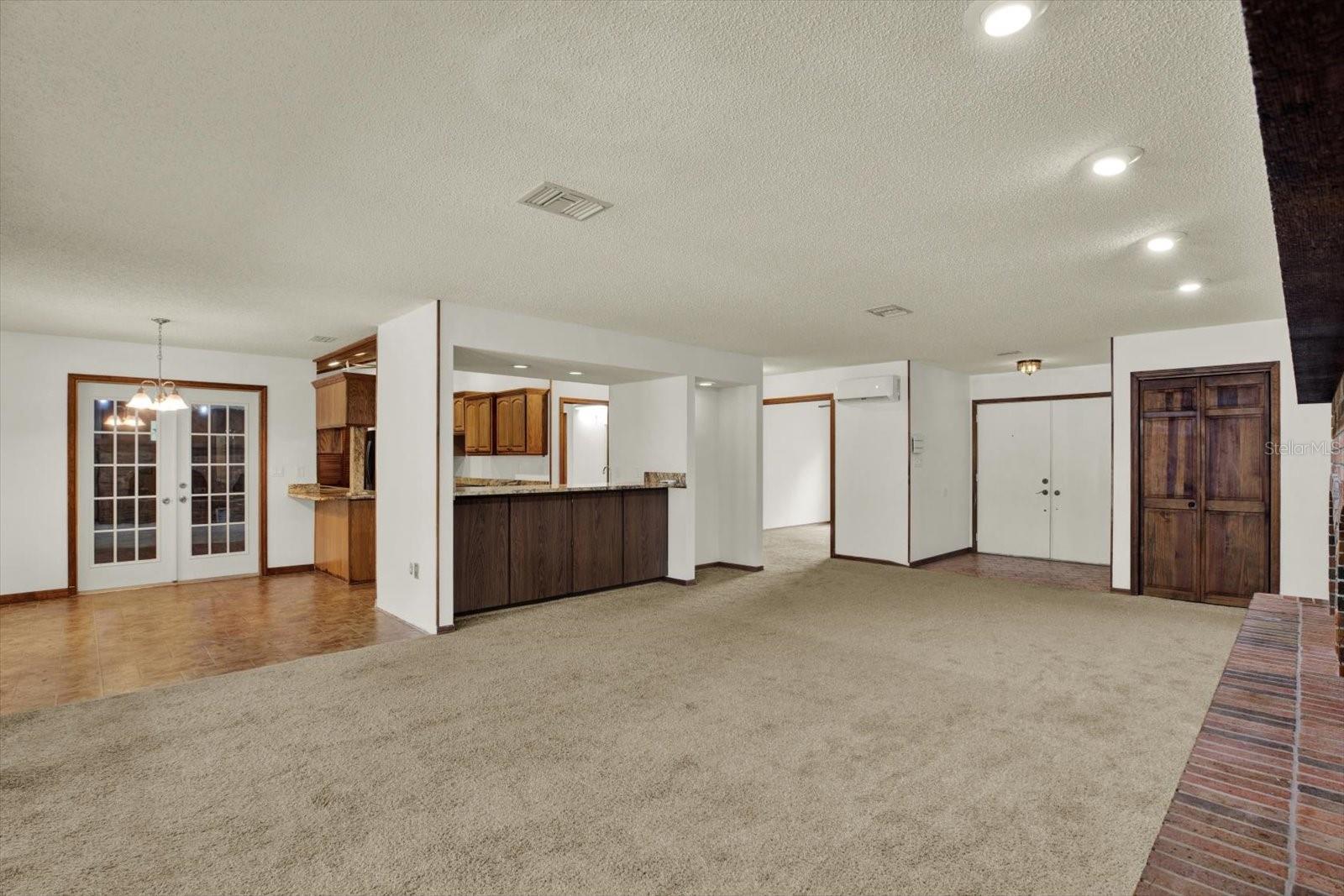 11251 Salina St Property Photo 14