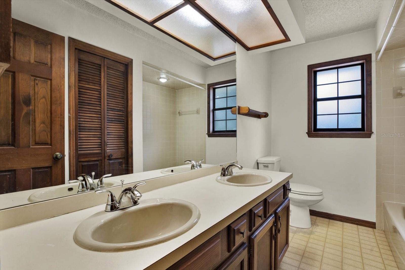 11251 Salina St Property Photo 31