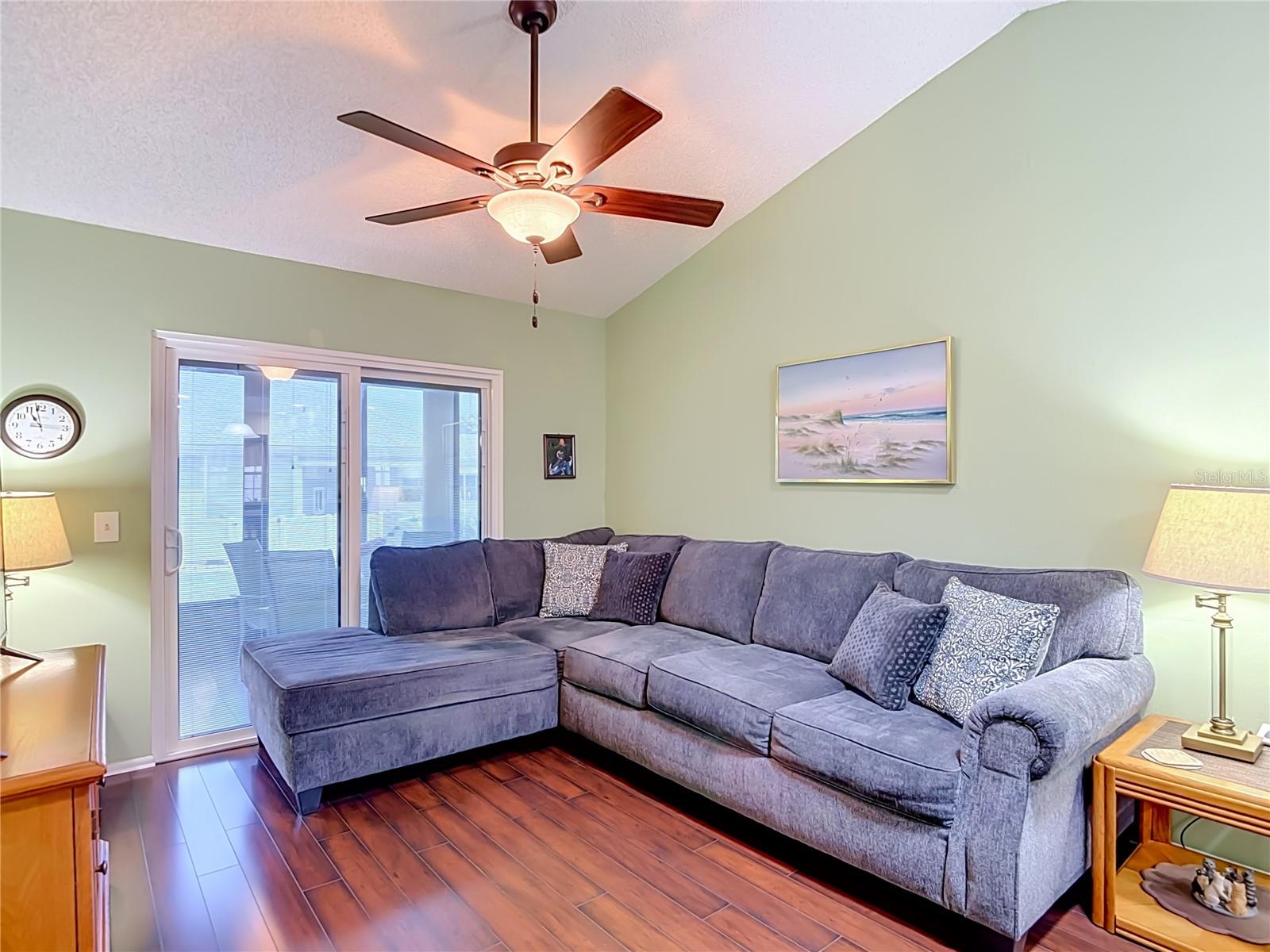13130 Greenview Ct Property Photo 8