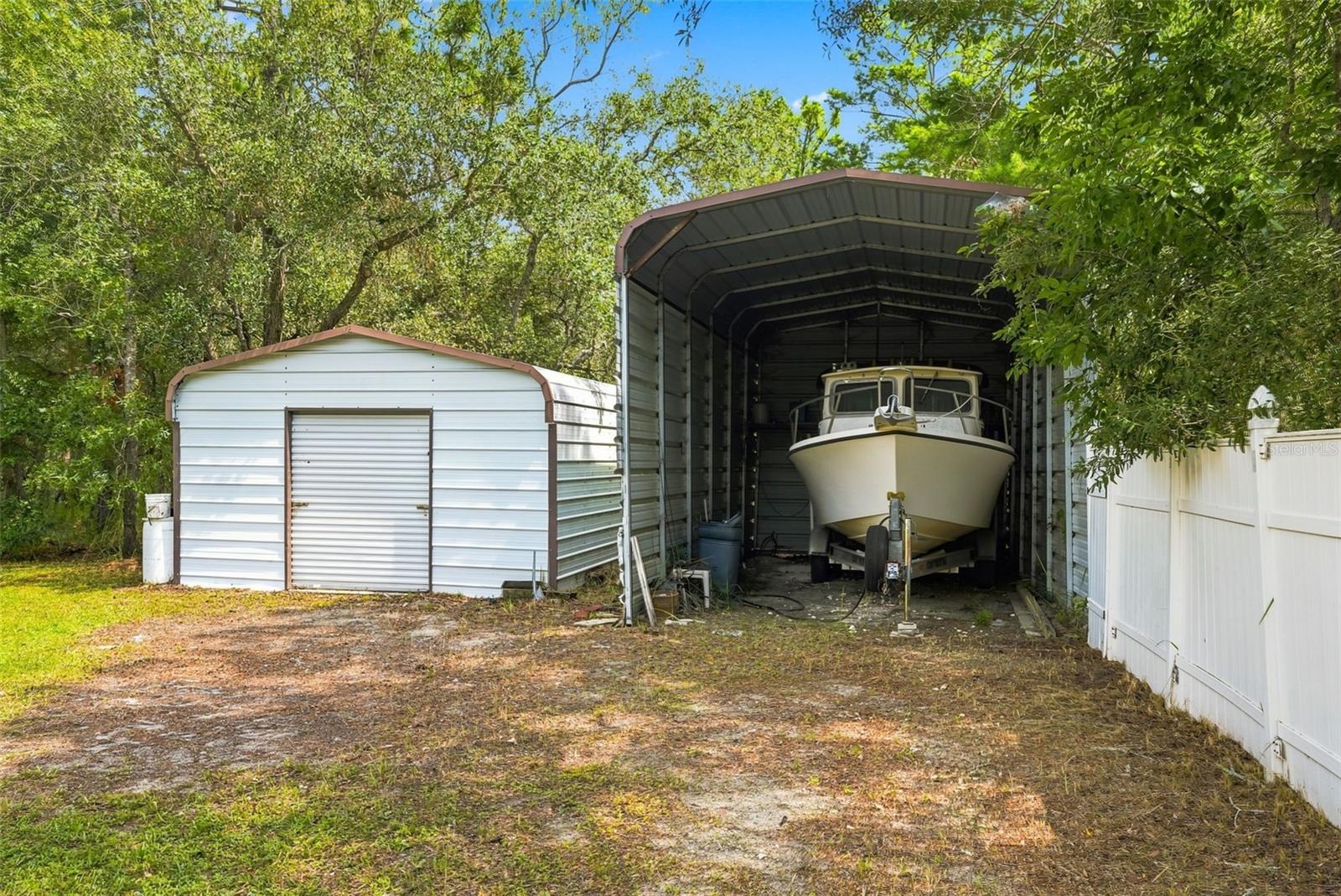 11095 Flatwood Ave Property Photo 2