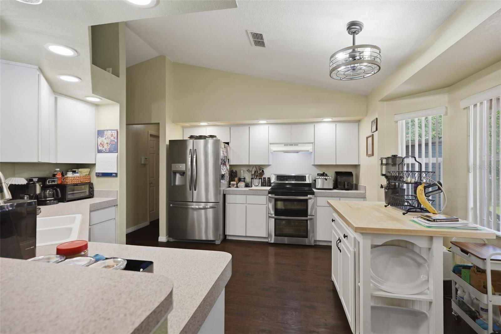 11095 Flatwood Ave Property Photo 3