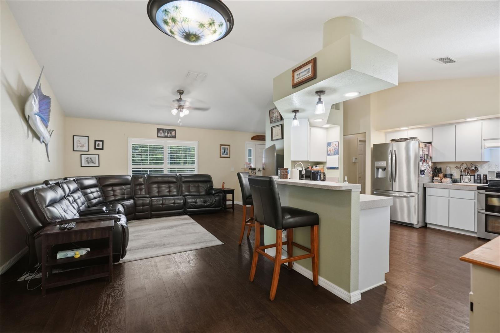 11095 Flatwood Ave Property Photo 4