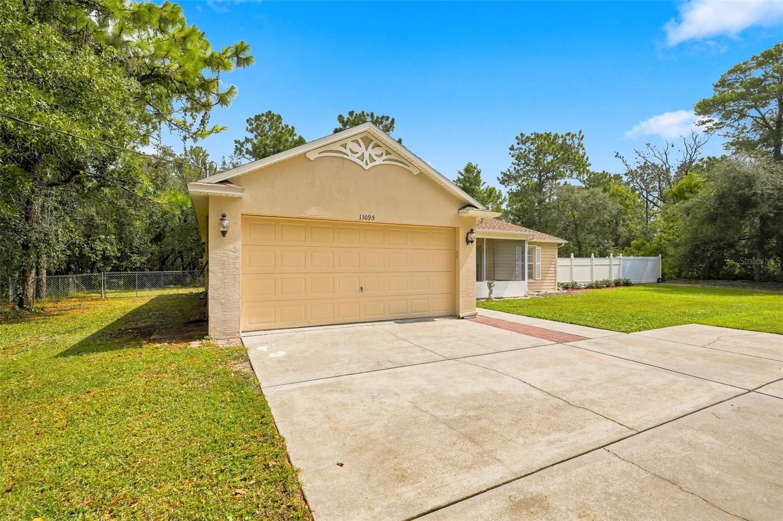 11095 Flatwood Ave Property Photo 38