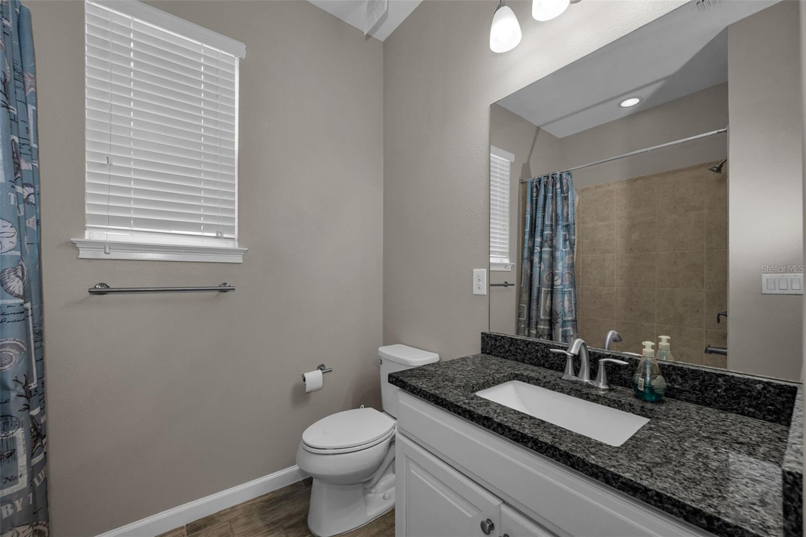 11823 Brookside Dr Property Photo 16