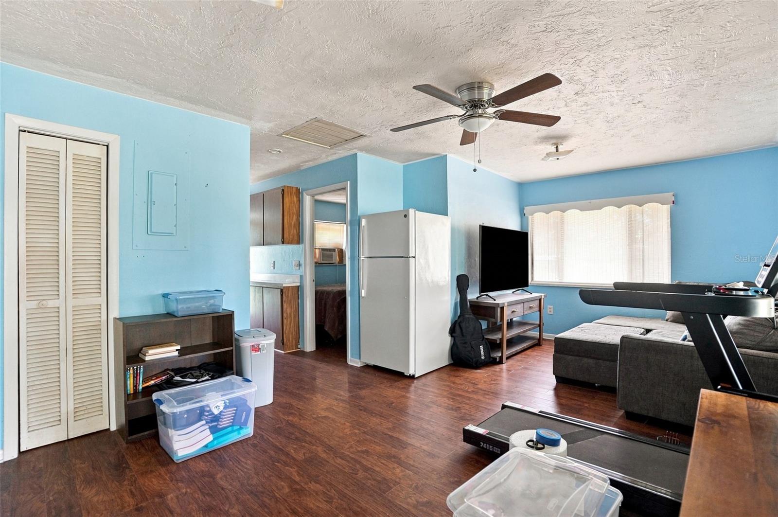 5285 S Hills Pt Property Photo 6
