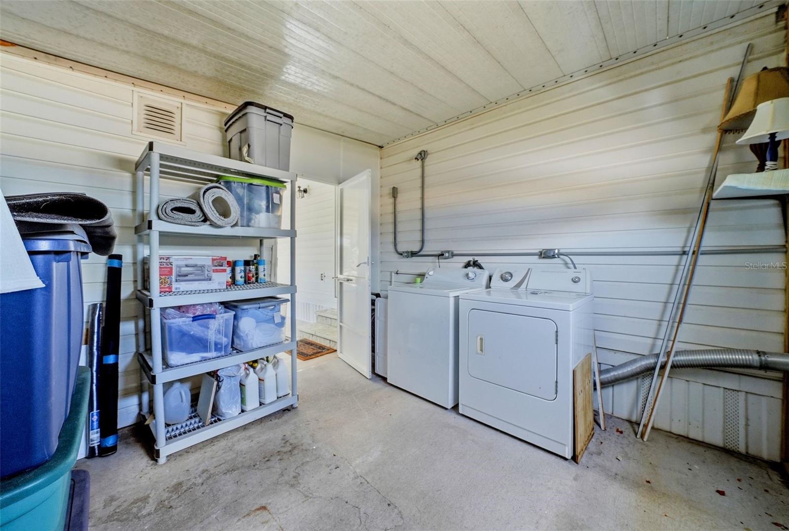 12116 Horseshoe Ln Property Photo 32