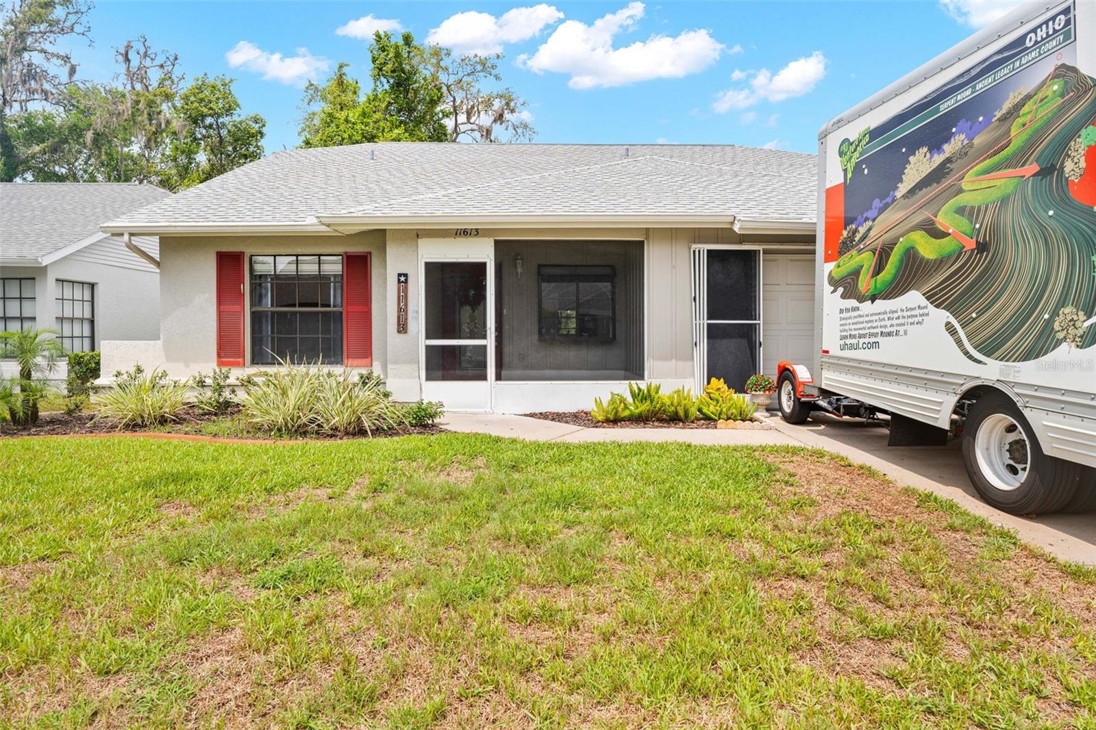 11613 Pear Tree Dr Property Photo 1