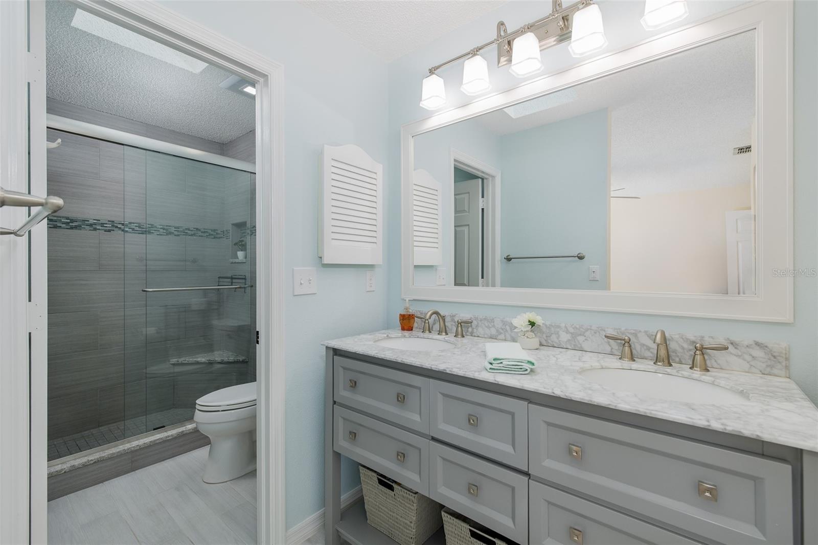 4242 Northampton Dr Property Photo 21