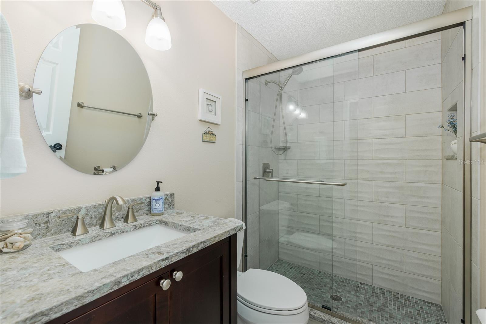 4242 Northampton Dr Property Photo 26