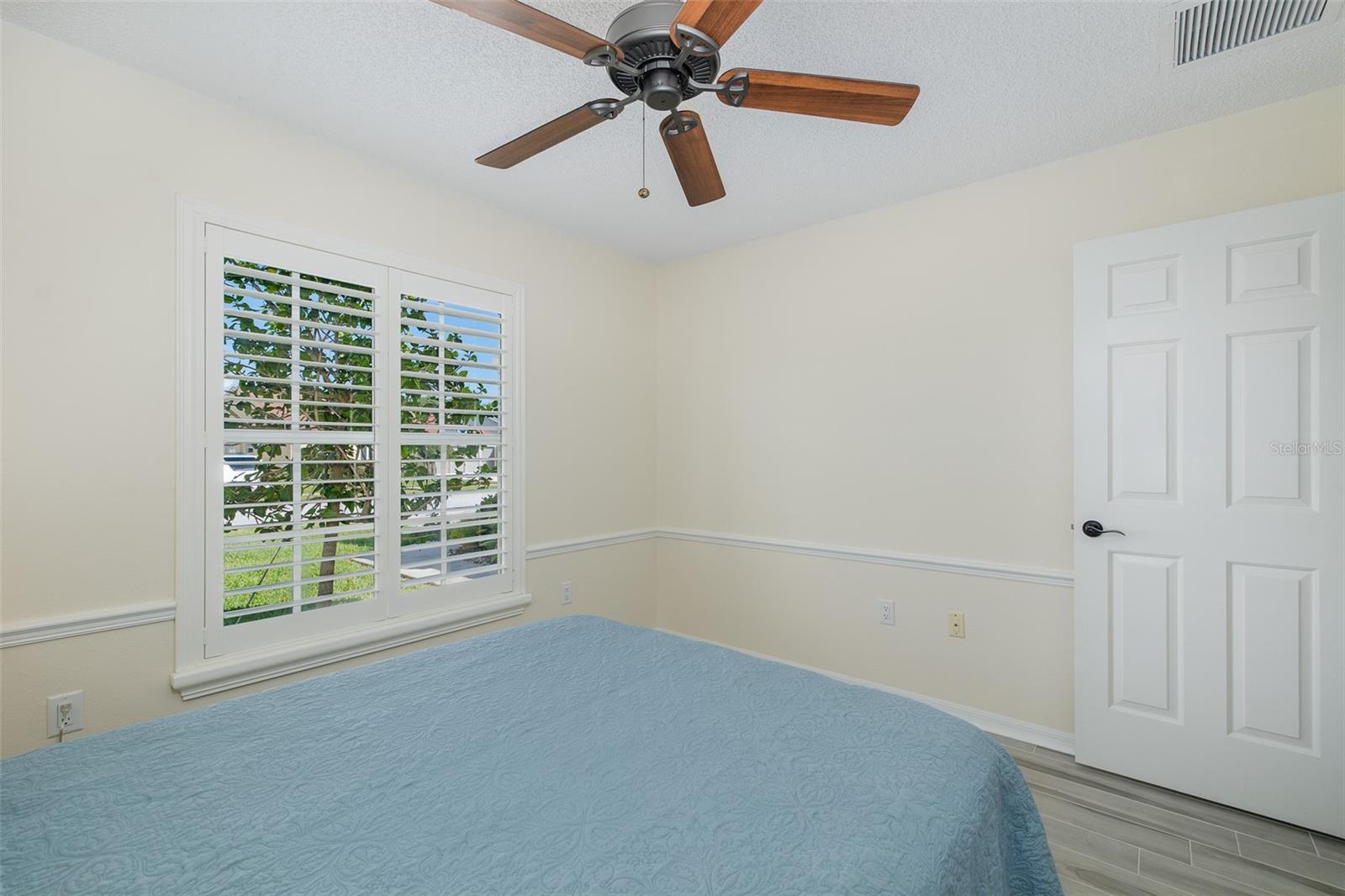 4242 Northampton Dr Property Photo 29